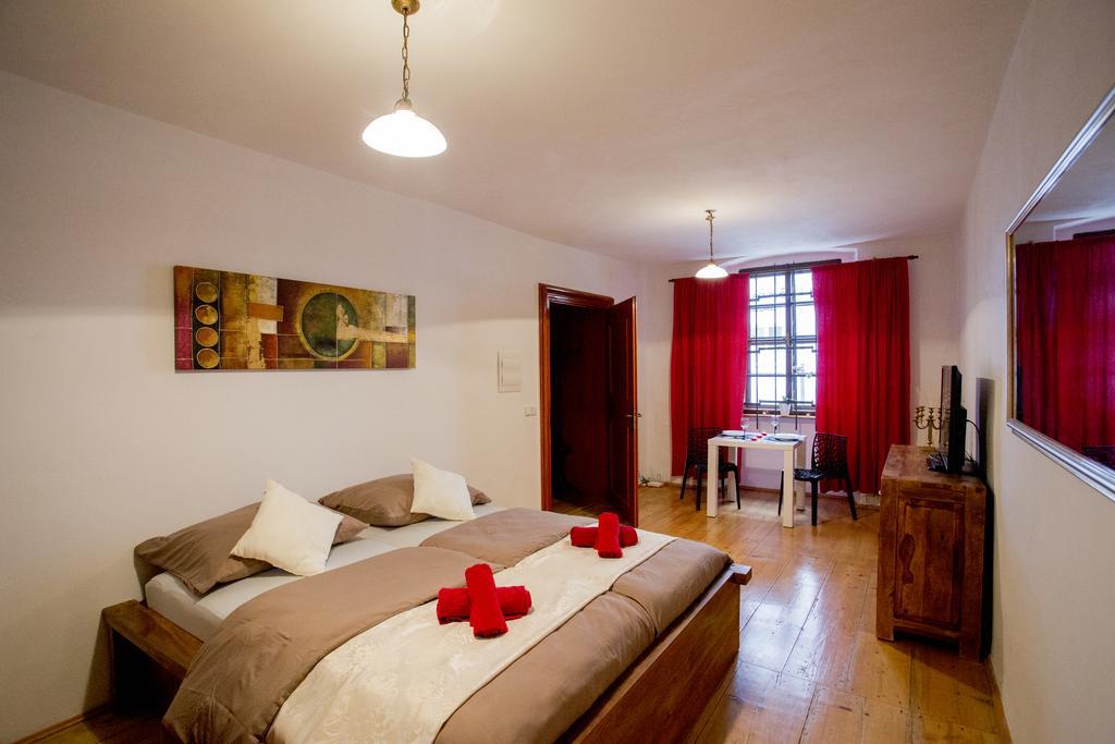 Apartman Marianska 5 Оломоуц Номер фото